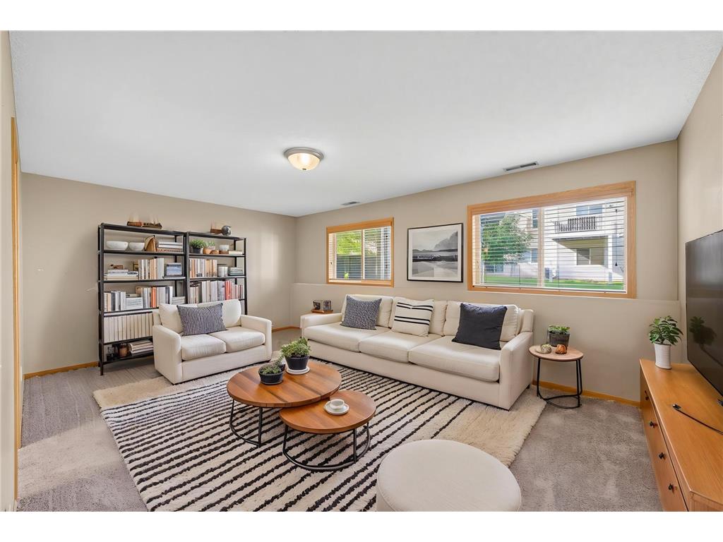 11631 Prospect Curve Woodbury MN 55129 7079409 image14