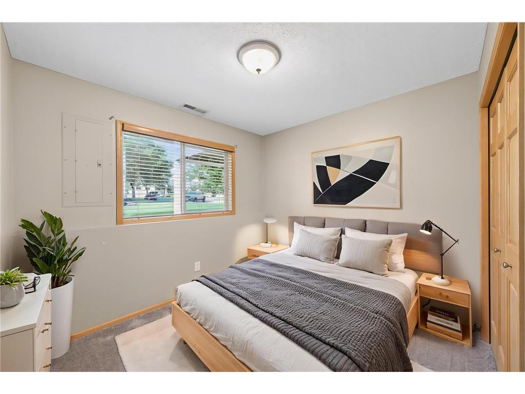 11631 Prospect Curve Woodbury MN 55129 7079409 image16