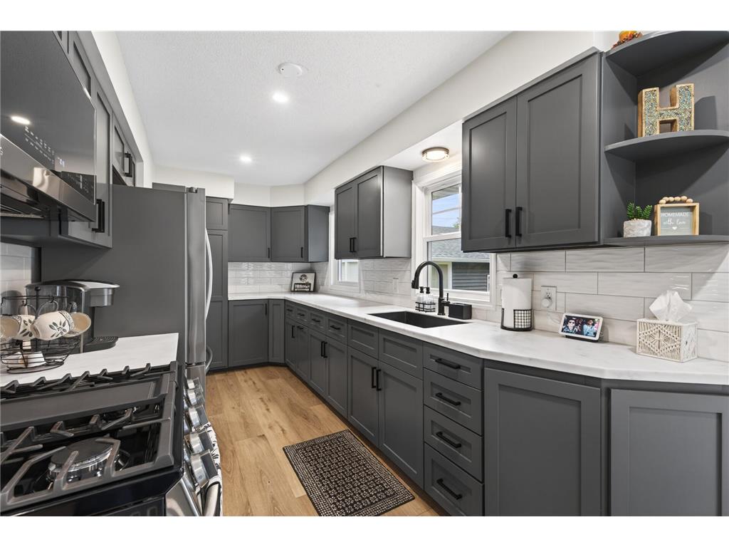 1164 Grospoint Avenue N Oakdale MN 55128 7080606 image11