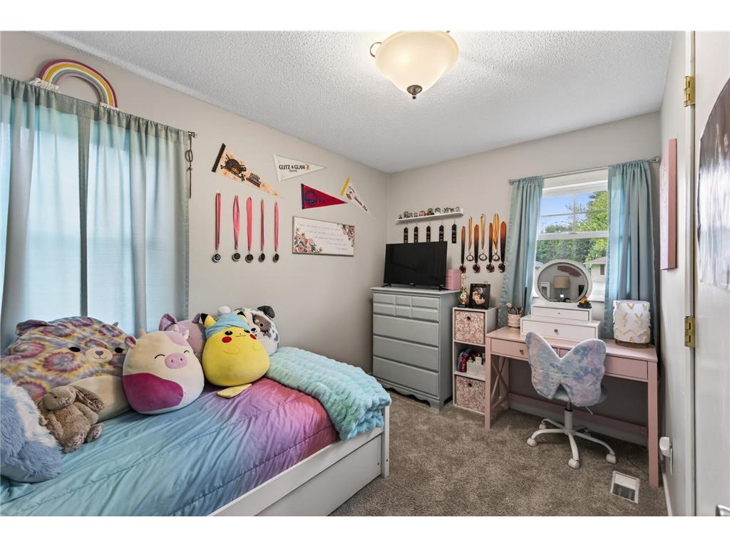 1164 Grospoint Avenue N Oakdale MN 55128 7080606 image18