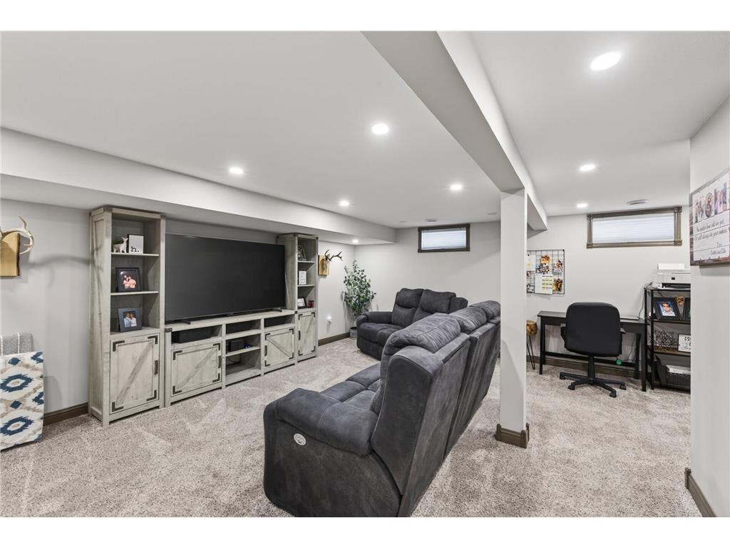 1164 Grospoint Avenue N Oakdale MN 55128 7080606 image21