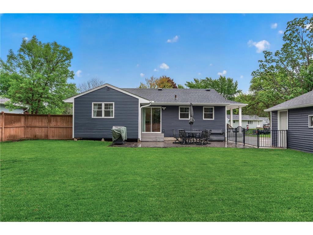 1164 Grospoint Avenue N Oakdale MN 55128 7080606 image29