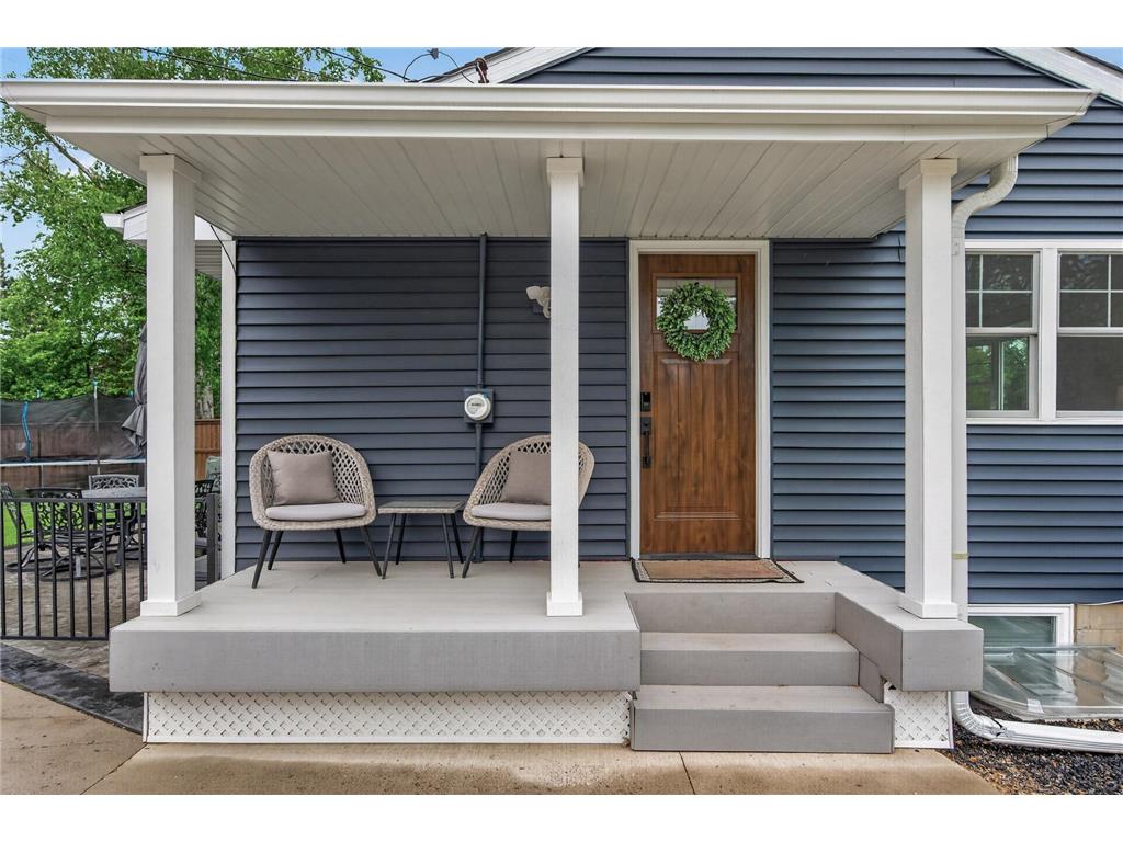 1164 Grospoint Avenue N Oakdale MN 55128 7080606 image4