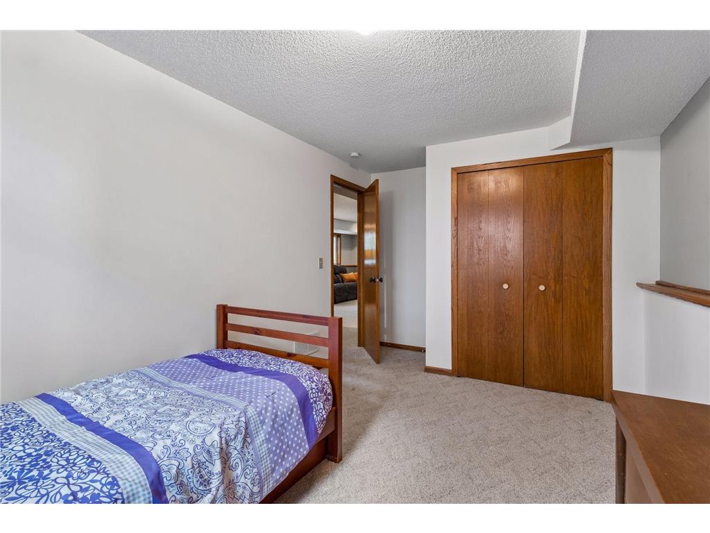 1165 Ravenswood Street Shoreview MN 55126 7025066 image34