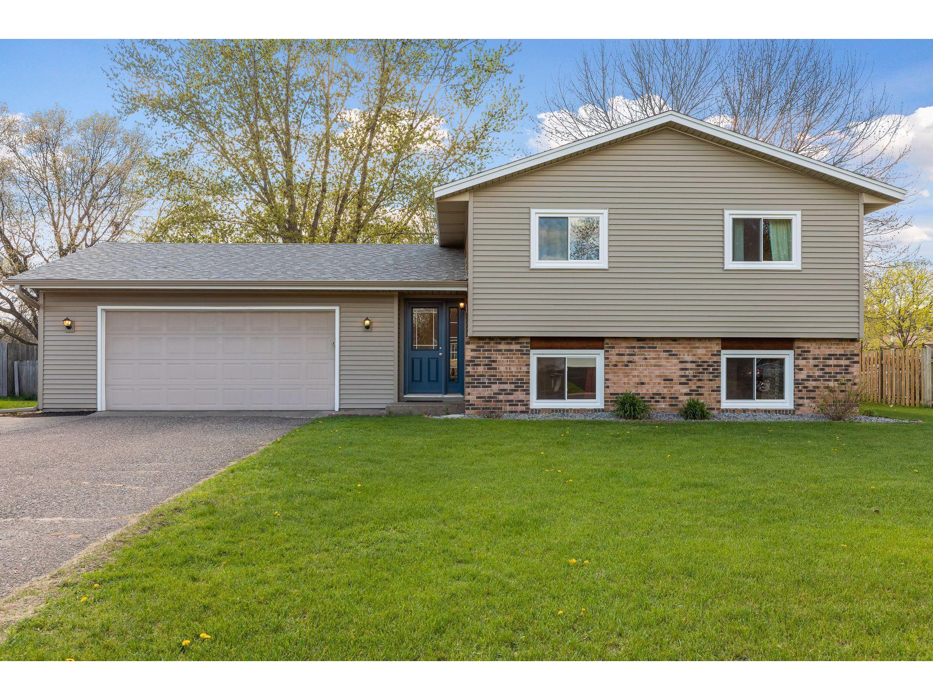 11658 Oak Park Drive NE, Blaine, MN 55434 MLS 5751455 Edina Realty