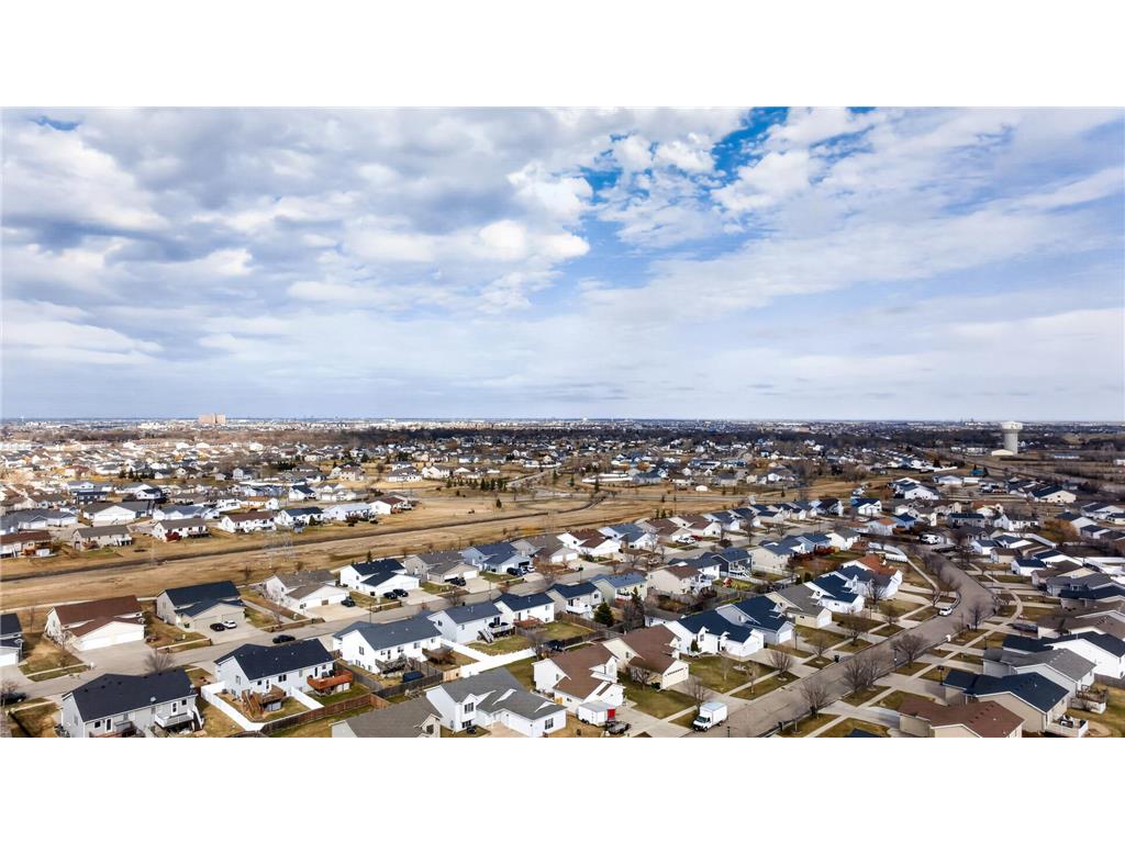 1166 39 1/2 Avenue W West Fargo ND 58078 7054366 image3