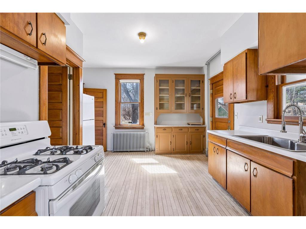 1166 Burns Avenue Saint Paul MN 55106 7048319 image19