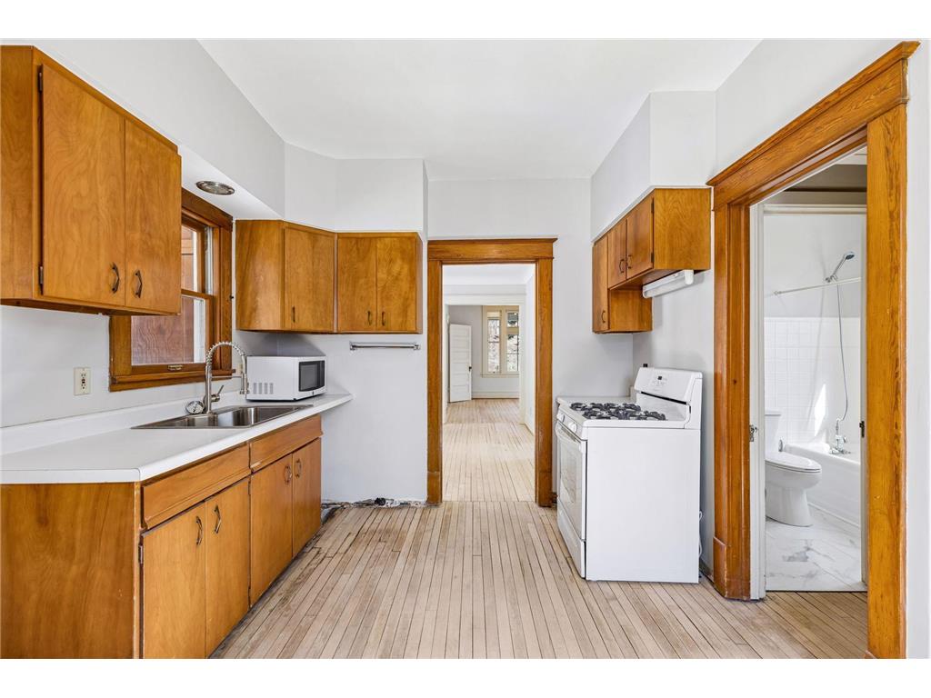 1166 Burns Avenue Saint Paul MN 55106 7048319 image20