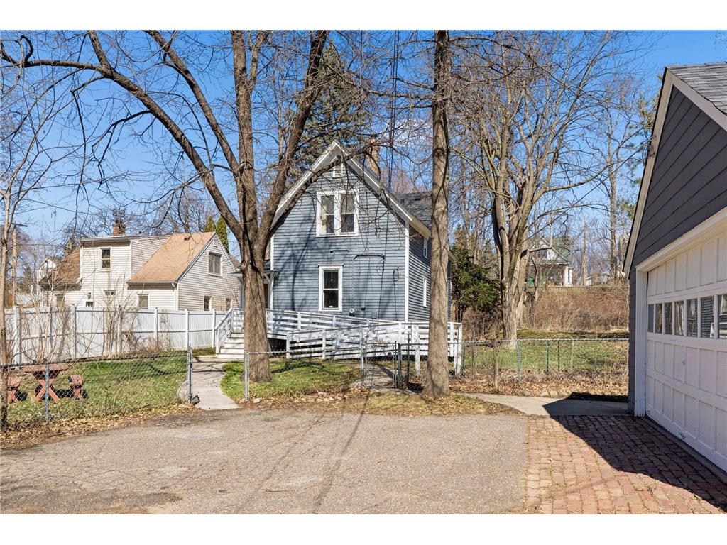 1166 Burns Avenue Saint Paul MN 55106 7048319 image50
