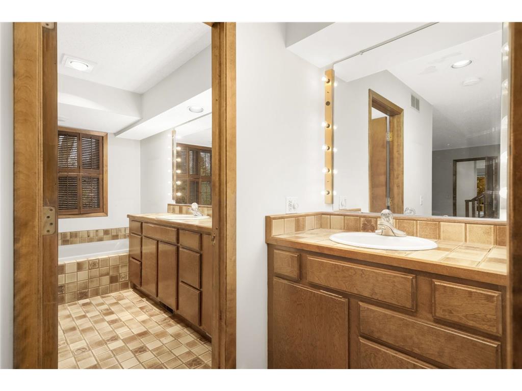 1166 Kingsley Court S Mendota Heights MN 55118 6818809 image24