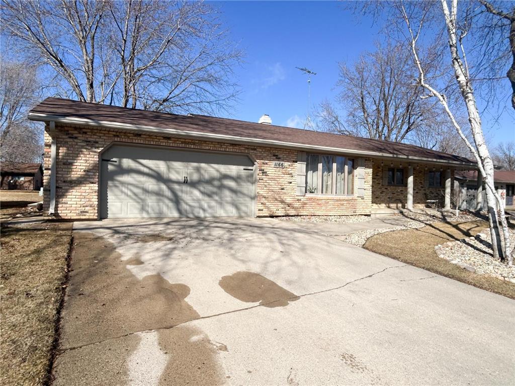 1166 Maplewood Drive Worthington MN 56187 7032751 image1