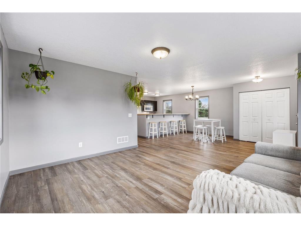 1167 Rich River Way New Richmond WI 54017 7054400 image16