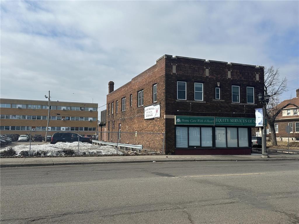 1169 Rice Street Saint Paul MN 55117 7040214 image2