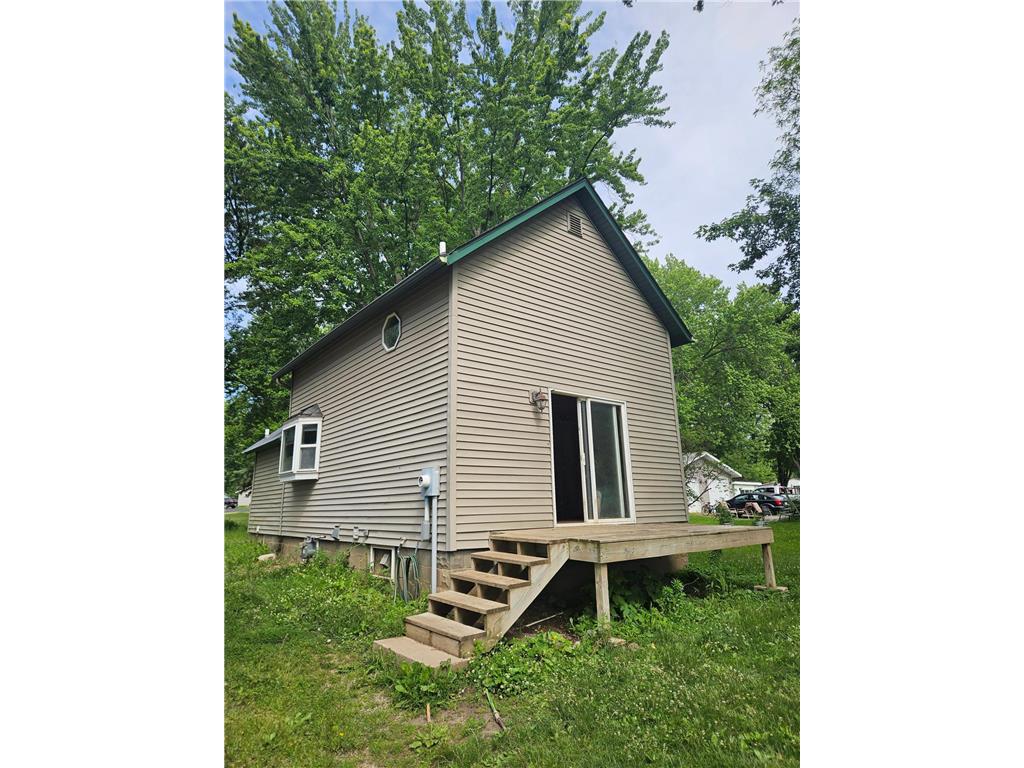 117 2nd Street NW Clear Lake WI 54005 7100164 image1