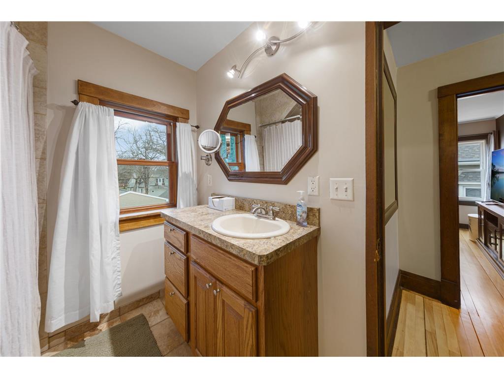 117 3rd Avenue NE Waseca MN 56093 7049700 image20