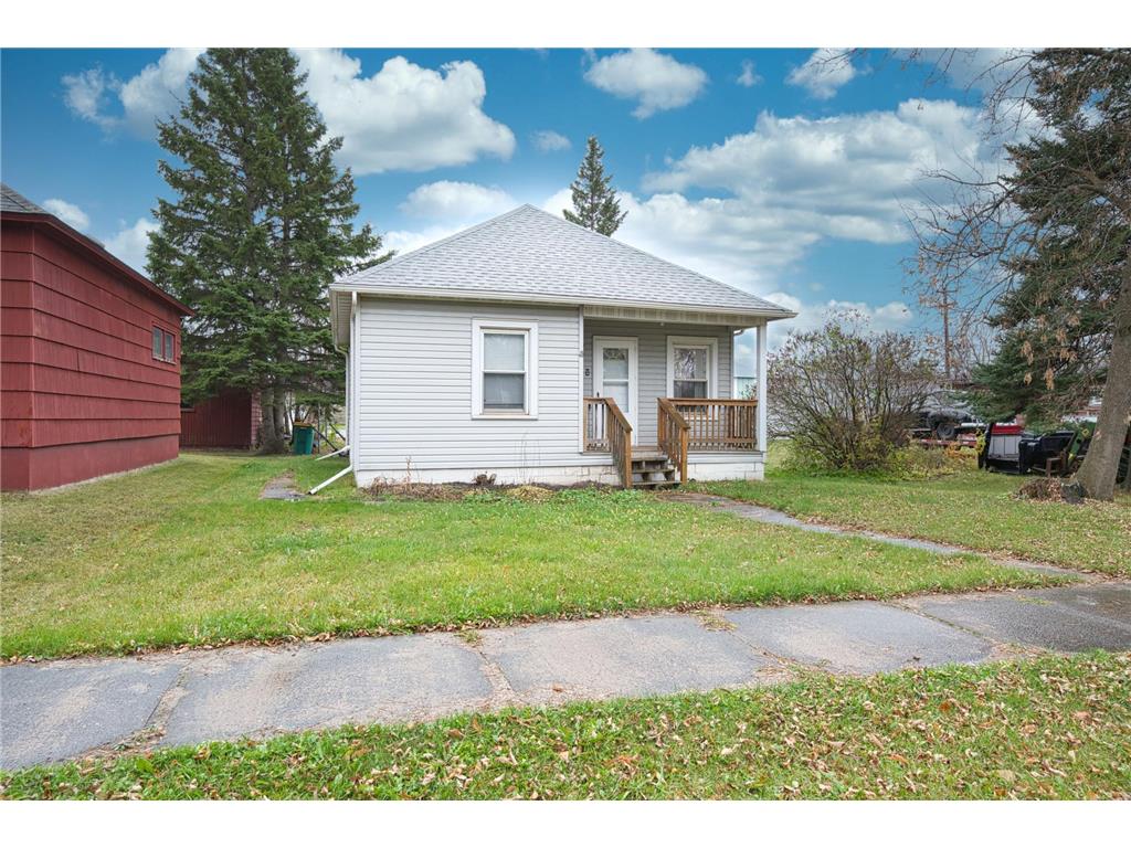 117 E Hibbing Avenue Keewatin MN 55753 6811238 image1