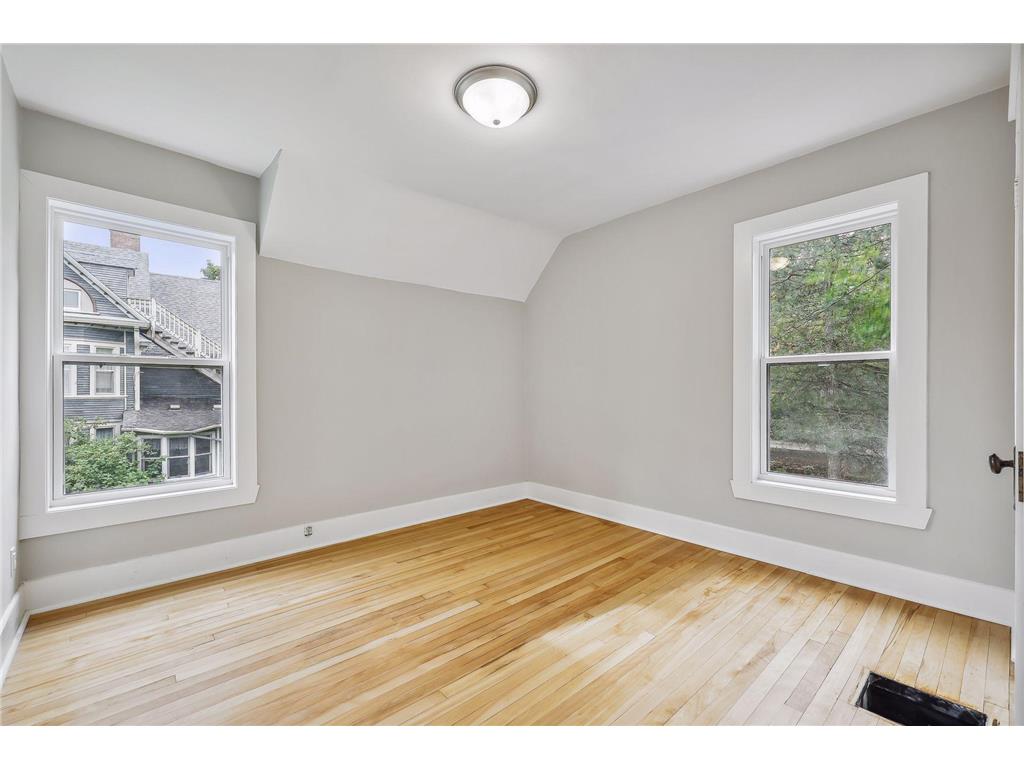 117 E Pleasant Street Mankato MN 56001 6826486 image32