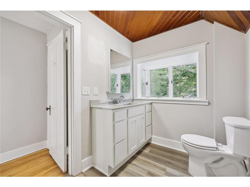 117 E Pleasant Street Mankato MN 56001 6826486 image34