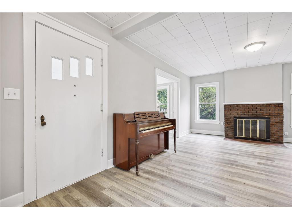 117 E Pleasant Street Mankato MN 56001 6826486 image4