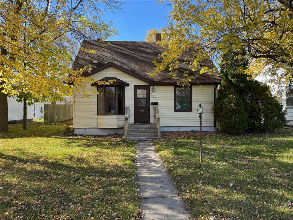 117 Kneale Avenue N Thief River Falls MN 56701 6449633 image1