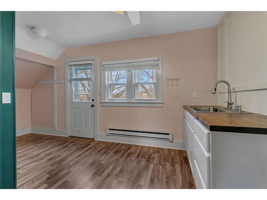 117 Main Street N New London MN 56273 6820559 image24