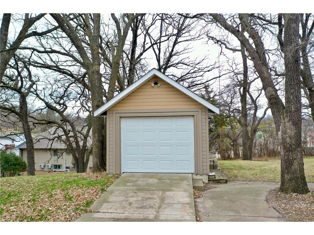 117 Main Street N New London MN 56273 6820559 image32