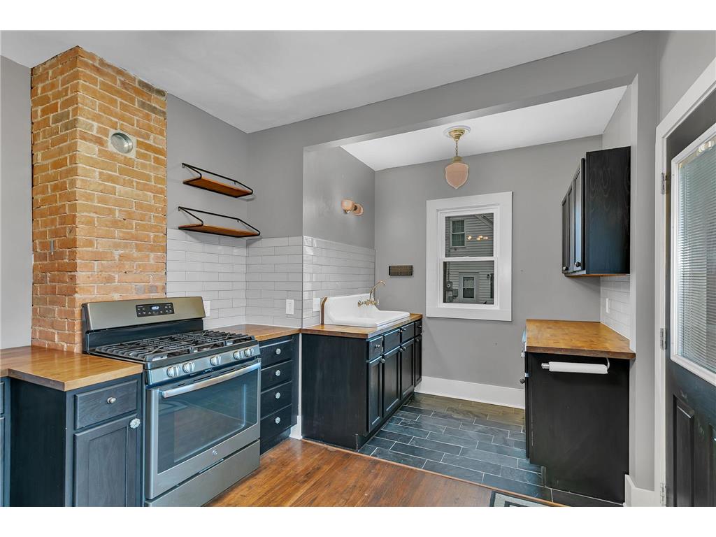 117 Main Street N New London MN 56273 6820559 image8