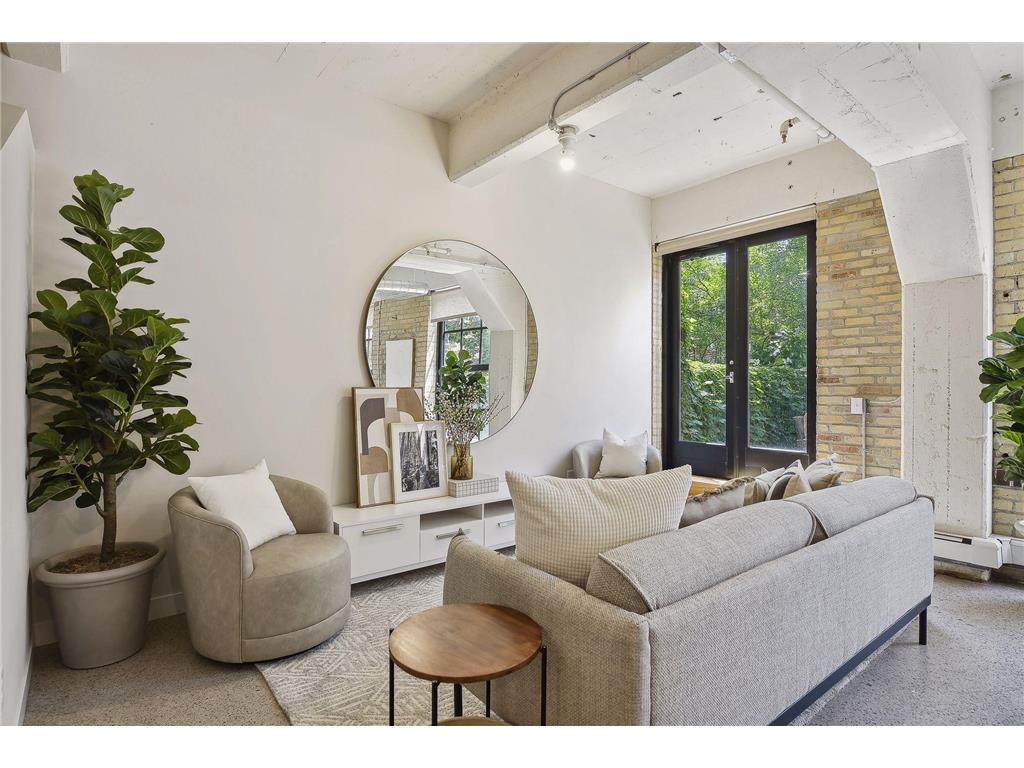 117 Portland Avenue #404 Minneapolis MN 55401 6330190 image1