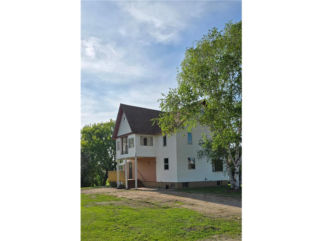 117 Red Lake Avenue N Saint Hilaire MN 56754 7074203 image1