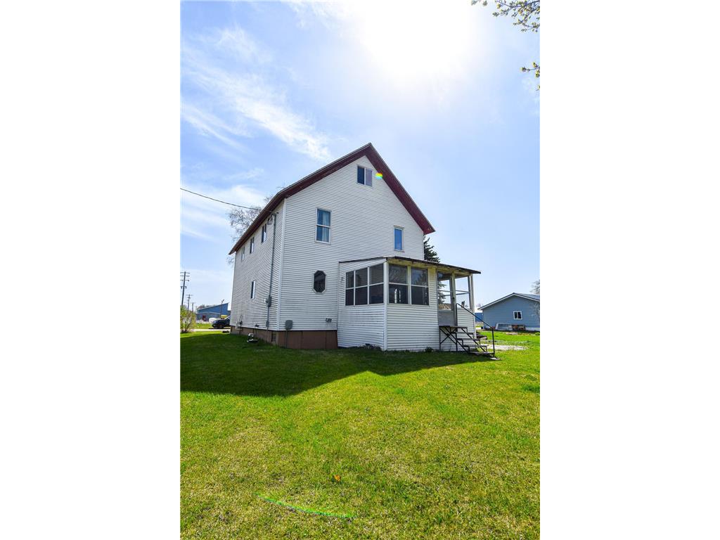 117 Red Lake Avenue N Saint Hilaire MN 56754 7074203 image2