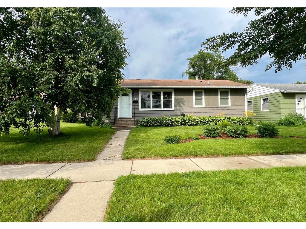 117 S Oregon Avenue Morris MN 56267 6755366 image1
