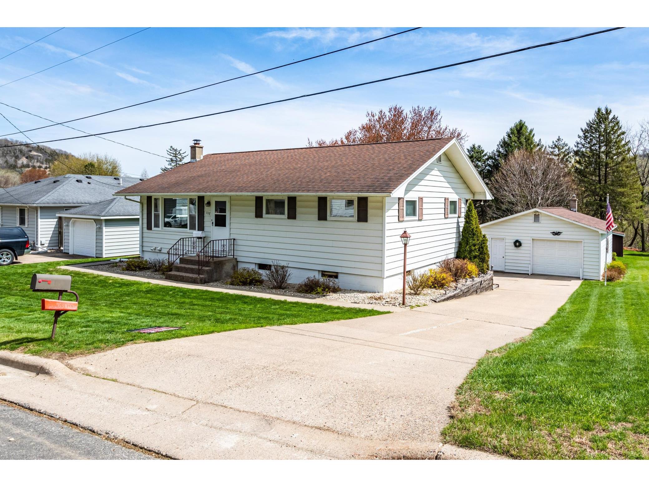 117 W Center Street, Rollingstone, MN 55969 MLS 5742803 Edina Realty