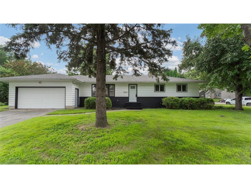117 W Lockerbie Street Litchfield MN 55355 6780363 image1