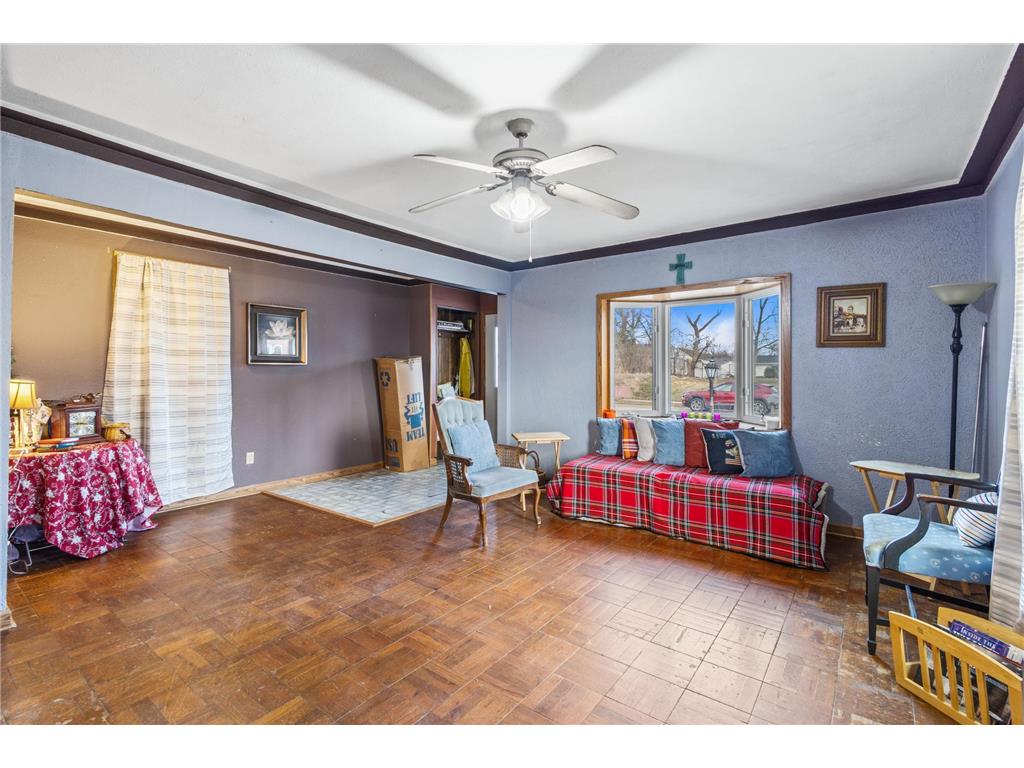 117 W Van Dusen Street Springfield MN 56087 7033085 image9