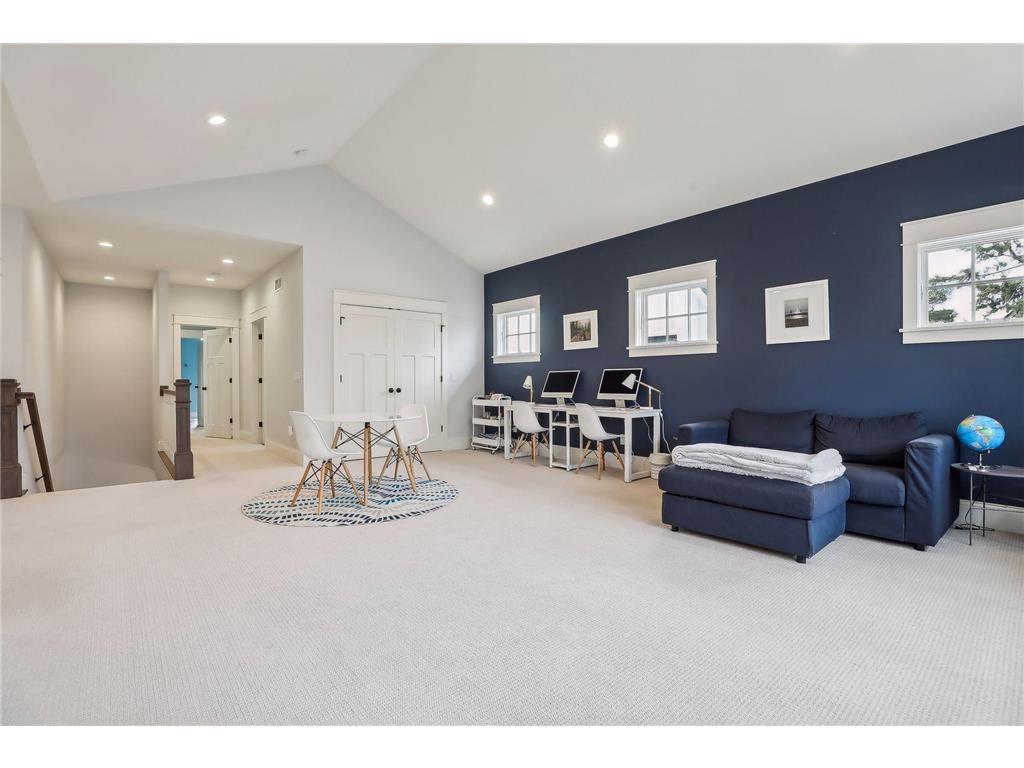 117 Walker Avenue N, Wayzata, MN, 55391 MLS 6543454 Edina Realty