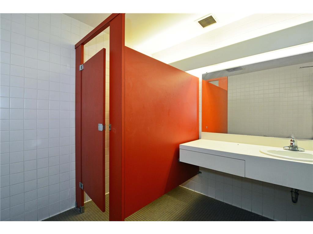 1170 15th Avenue SE Minneapolis MN 55414 7001174 image12