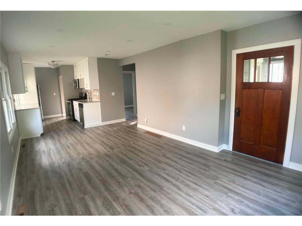 1170 Minnehaha Avenue W Saint Paul MN 55104 7081027 image11