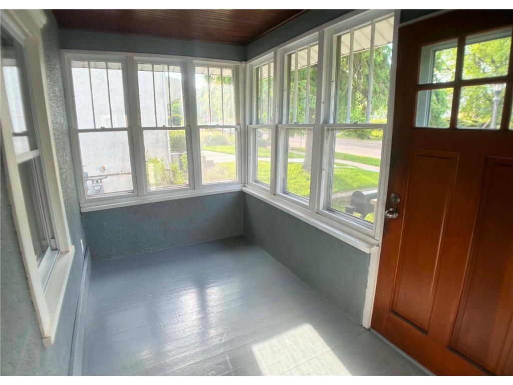 1170 Minnehaha Avenue W Saint Paul MN 55104 7081027 image8
