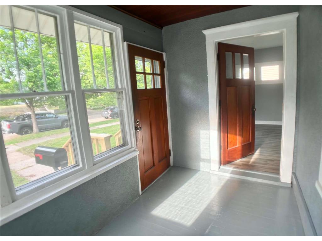 1170 Minnehaha Avenue W Saint Paul MN 55104 7081027 image9