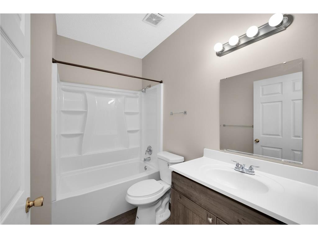 11707 Langford Circle Burnsville MN 55337 7062320 image14