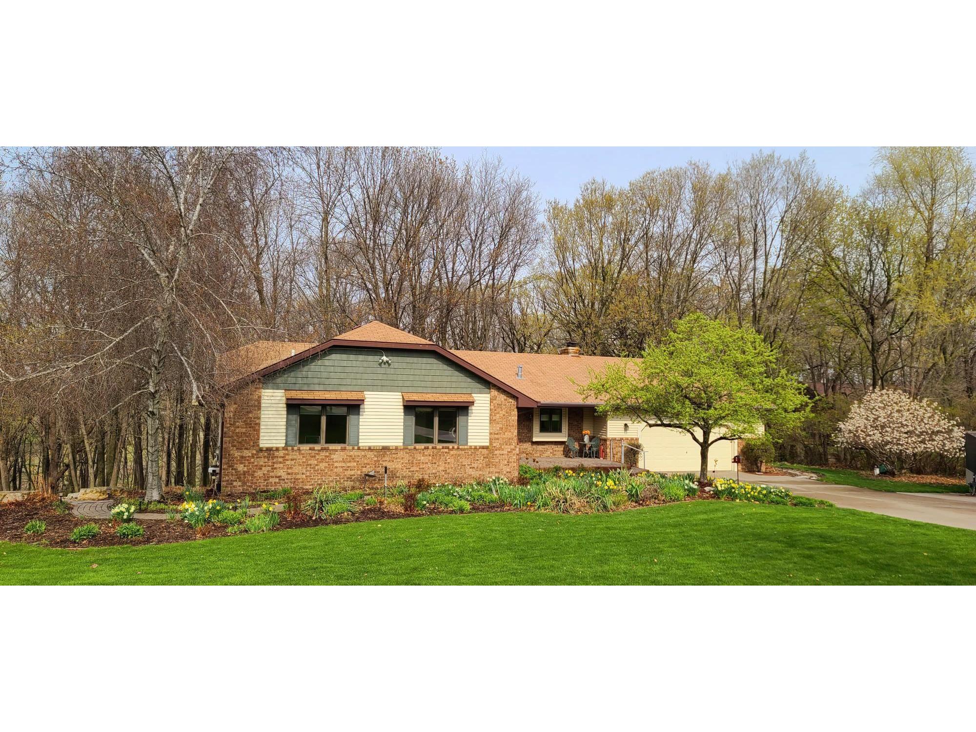 1171 Homestead Lane, Chanhassen, MN 55317 MLS 5737433 Edina Realty