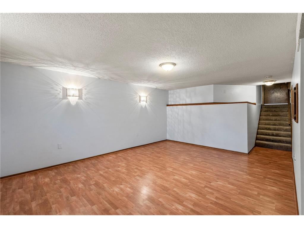 11711 Evergreen Circle NW Coon Rapids MN 55448 - Sand Creek 6821505 image14