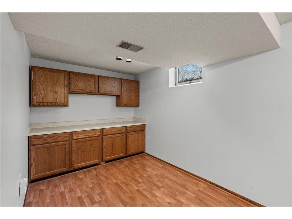 11711 Evergreen Circle NW Coon Rapids MN 55448 - Sand Creek 6821505 image15