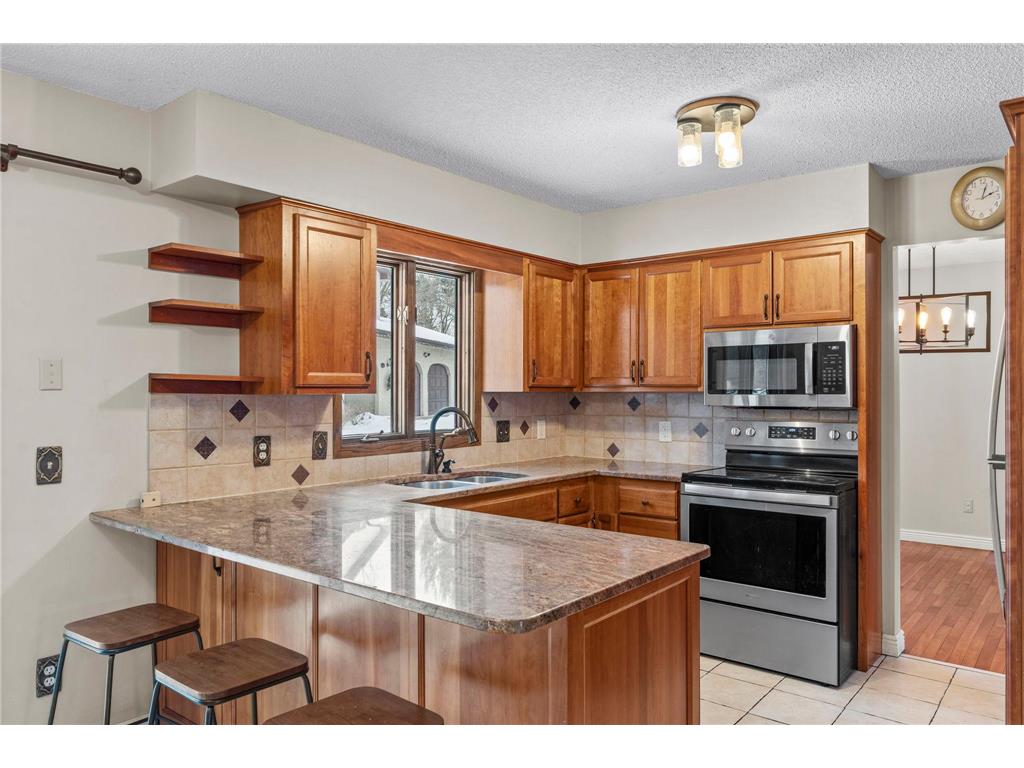 11711 Evergreen Circle NW Coon Rapids MN 55448 - Sand Creek 6821505 image9