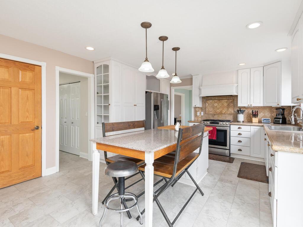 11712 Galtier Drive Burnsville MN 55337 7035076 image10