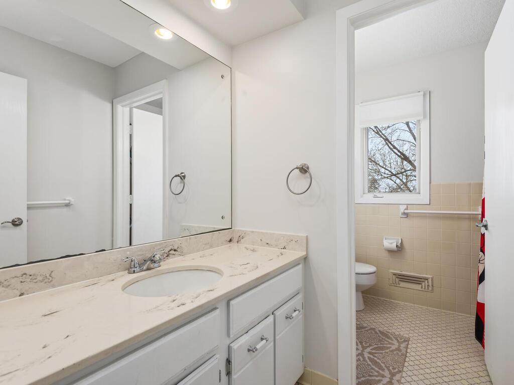 11712 Galtier Drive Burnsville MN 55337 7035076 image21
