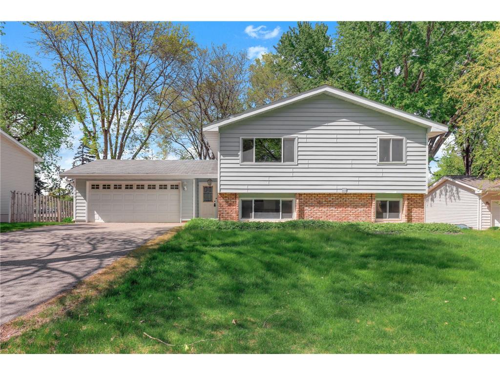 11724 67th Place N Maple Grove MN 55369 7080671 image1