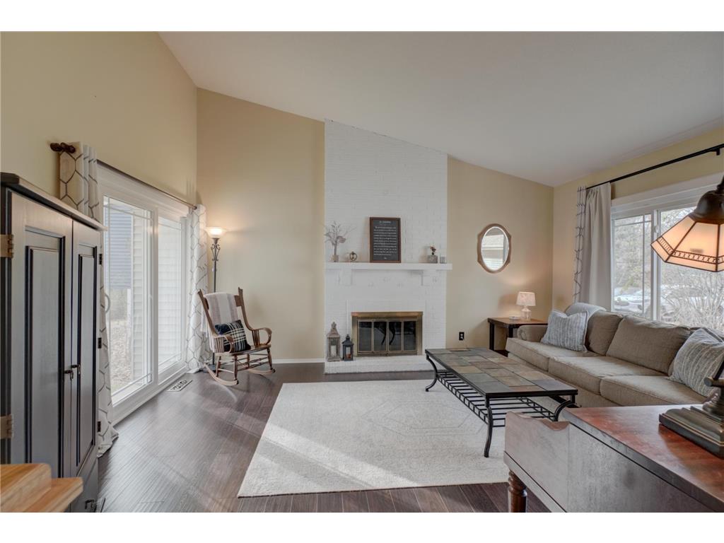 1174 Benton Way Arden Hills MN 55112 6806655 image1