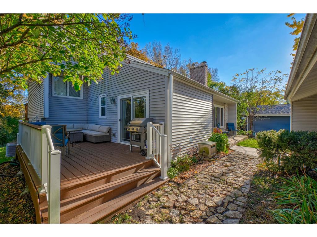 1174 Benton Way Arden Hills MN 55112 6806655 image13