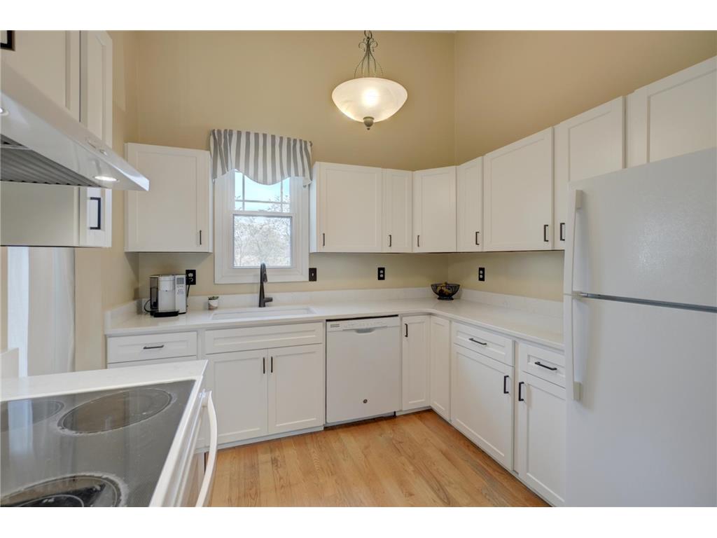1174 Benton Way Arden Hills MN 55112 6806655 image14